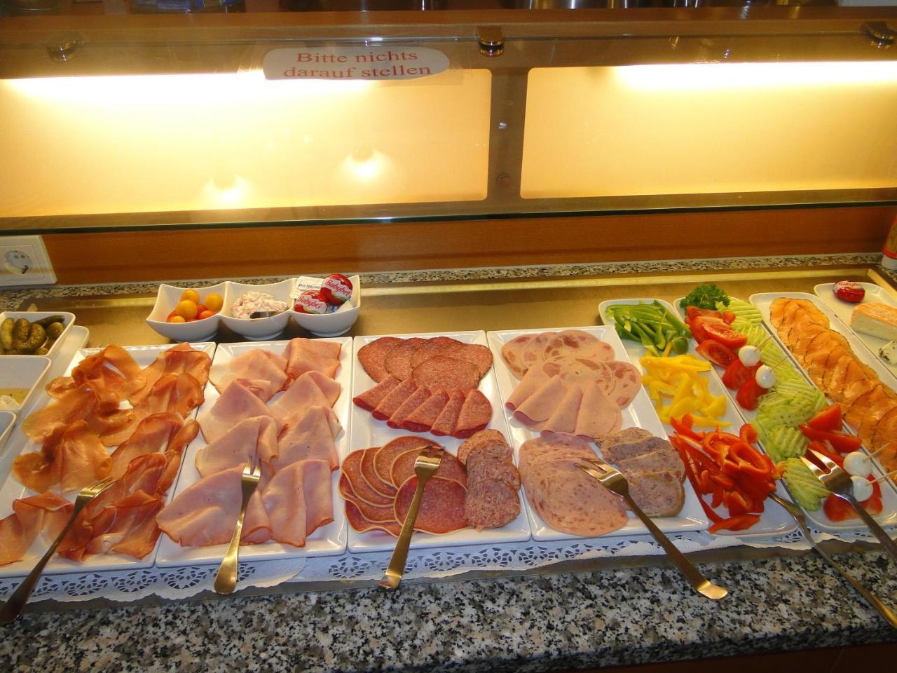盖斯斯塔德特酒店 萨勒河畔巴特诺伊施塔特 外观 照片